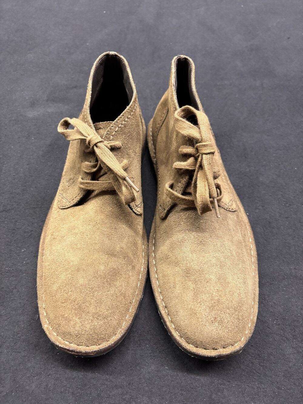 John Varvatos Suede Chukka Desert Boots Mens Size 8 Tan Crepe Sole Lace Up